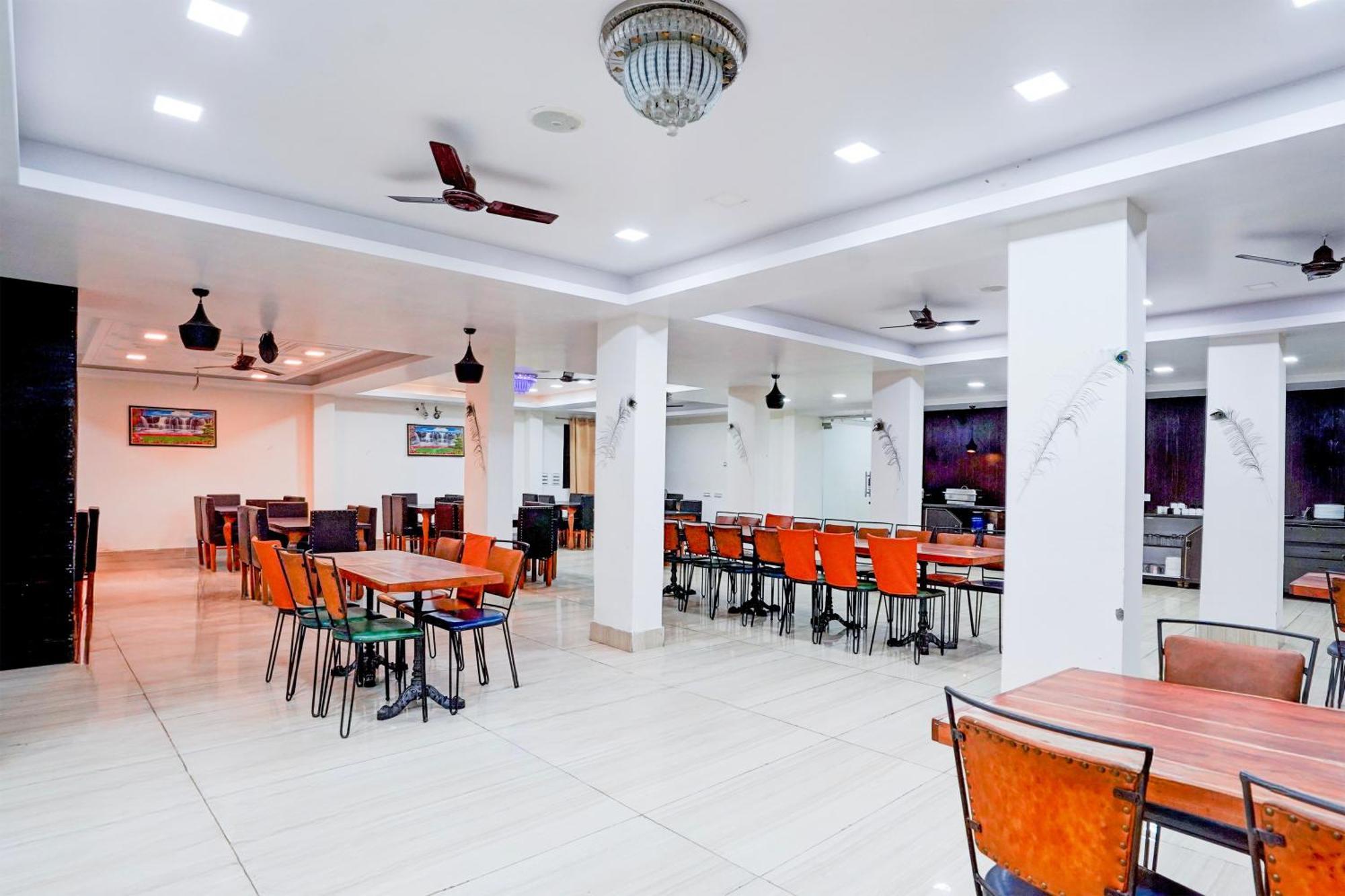 Super Townhouse Mall Road Near Library Chowk Масурі Екстер'єр фото